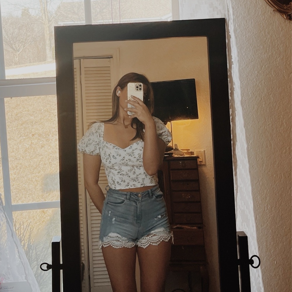 Meet your Posher, Hope